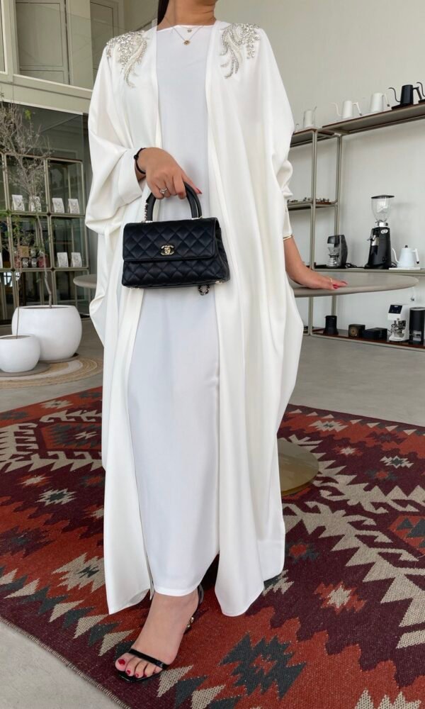 LF23003 – white