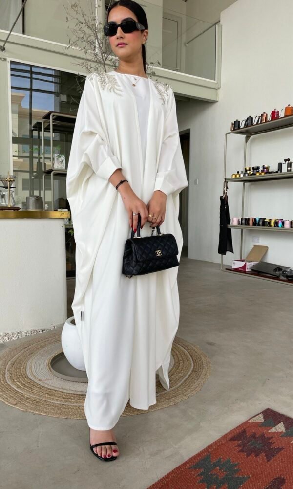 LF23003 – white