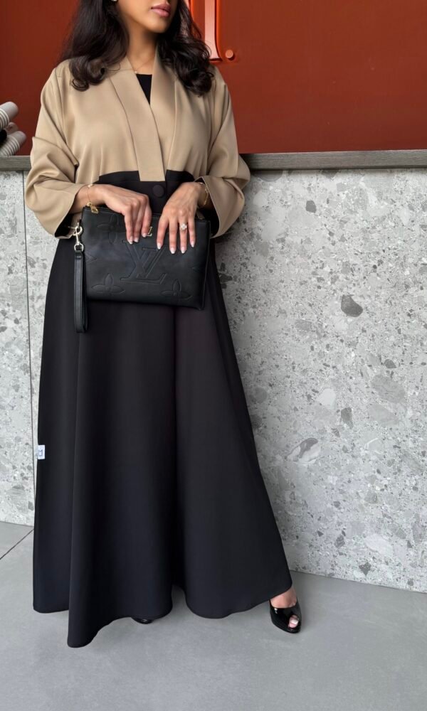 LAM020 – Beige with black
