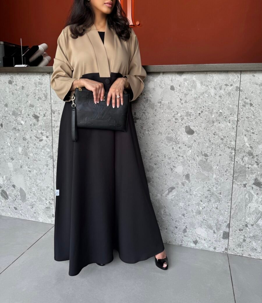 LAM020 – Beige with black
