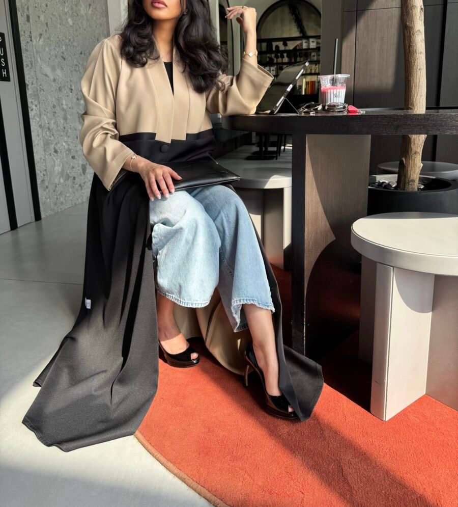 LAM020 – Beige with black