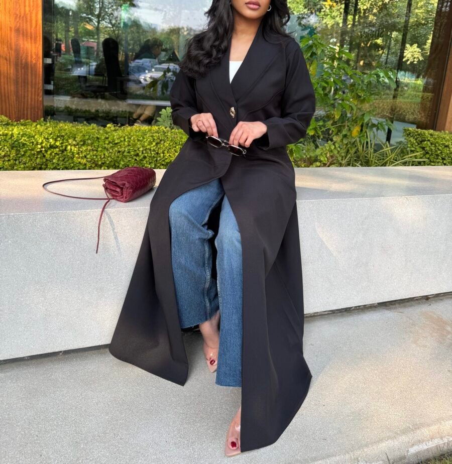 LAM025 – Black