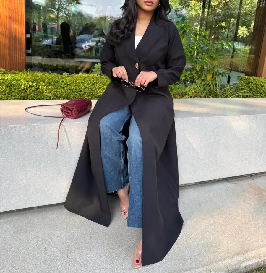 LAM025 – Black