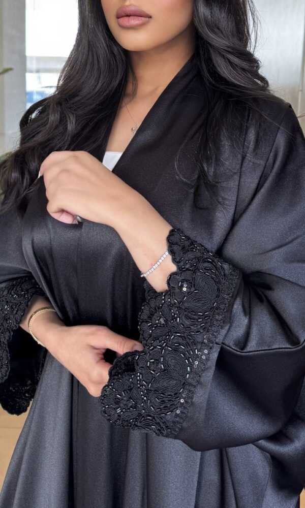 LAM032 - Black
